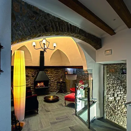 De Segarra Hotel *